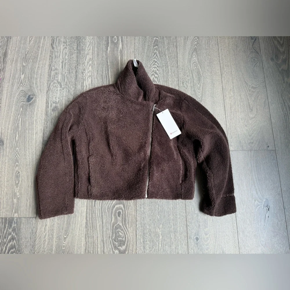 Lululemon Textured Fleece Collared Jacket in Espresso Size 8